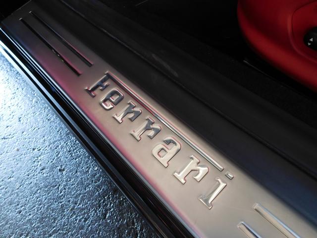 ベースグレード　正規ディーラー車　左ハンドル　赤革シート　クライスジーク可変マフラー　ＯＰダイヤモンドフィニッシュ鍛造２０ＡＷ(47枚目)