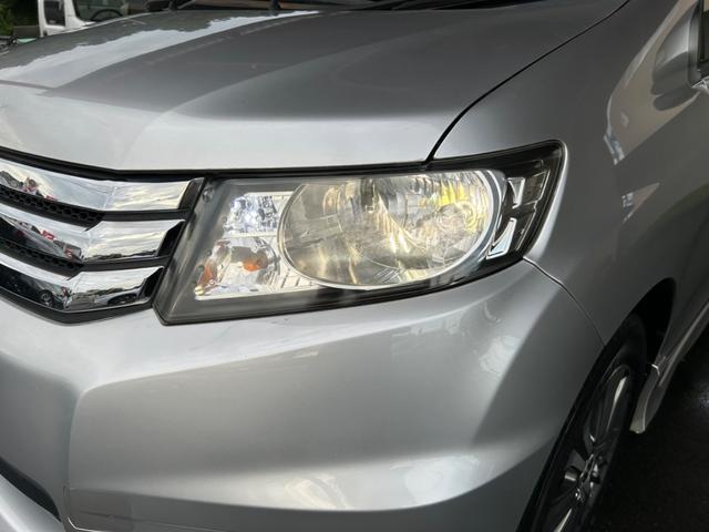 フリードスパイク Ｇ　エアロ　５人乗り　禁煙車　両側パワースライドドア　ナビ　ドラレコ　純正１５インチアルミホイール　クルーズコントロール　スマートキー　ＨＩＤヘッドライト　オートライト　ＥＴＣ（40枚目）