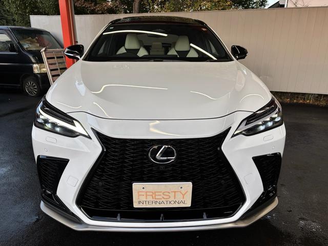 NX NX350h Fスポーツ ワンオーナー 禁煙車 パノラマムーンルーフ Fスポーツオレンジキャリパー パノラミックビューモニター デジタルインナーミラー パワーバックドア(3枚目)