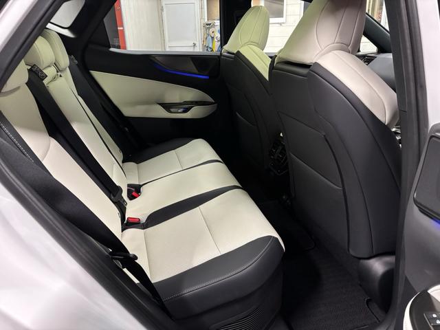 NX NX350h Fスポーツ ワンオーナー 禁煙車 パノラマムーンルーフ Fスポーツオレンジキャリパー パノラミックビューモニター デジタルインナーミラー パワーバックドア(40枚目)