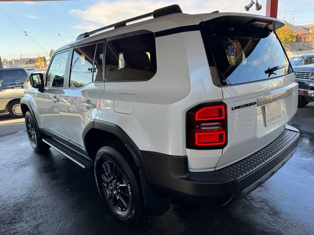 ランドクルーザー250 VX 登録済未使用車 12.3インチディスプレイオーディオ サンルーフ ルーフレール トヨタチームメイト パノラミックビューモニター デジタルインナーミラー パワーバックドア 前後方ドラレコ(8枚目)