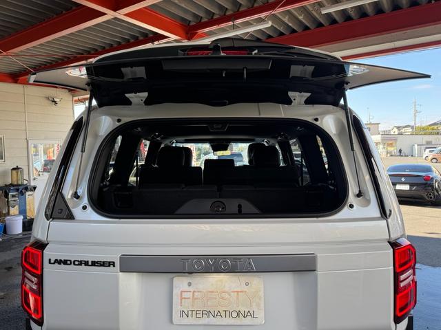 ランドクルーザー250 VX 登録済未使用車 12.3インチディスプレイオーディオ サンルーフ ルーフレール トヨタチームメイト パノラミックビューモニター デジタルインナーミラー パワーバックドア 前後方ドラレコ(26枚目)
