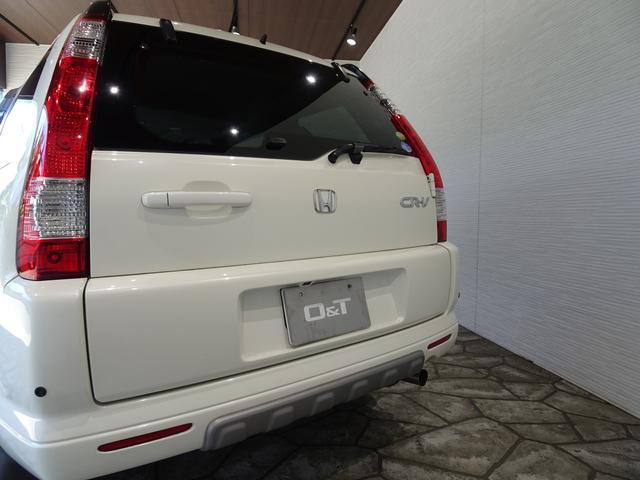 iL-D 禁煙車 サンルーフ 本革シート ナビBカメラ シートヒーター クールボックス HID ETC フォグランプ 純正アルミ 記録簿 4WD(8枚目)