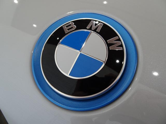 BMW i8 BASE GRADE