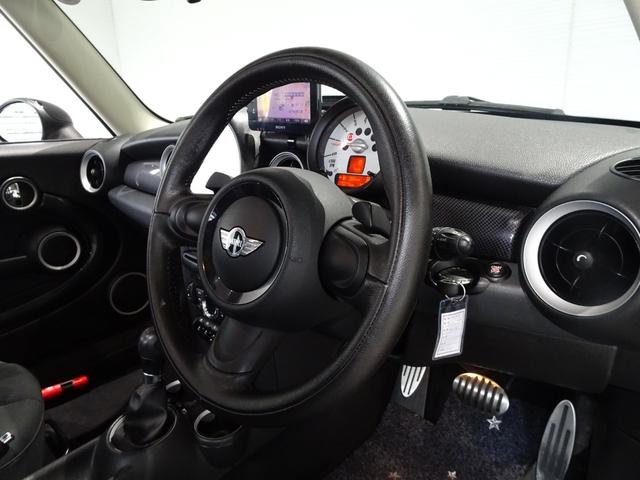 クーパーS 禁煙車/記録簿/サンルーフ/オリジナルブラックホイール/ナビTV/Bluetooth/スモークテール/HID/ETC/プッシュスタート/スペアキー/パドルシフト/オートエアコン/FOG/電動格納ミラー(20枚目)