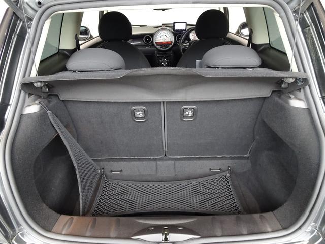 クーパーS 禁煙車/記録簿/サンルーフ/オリジナルブラックホイール/ナビTV/Bluetooth/スモークテール/HID/ETC/プッシュスタート/スペアキー/パドルシフト/オートエアコン/FOG/電動格納ミラー(52枚目)