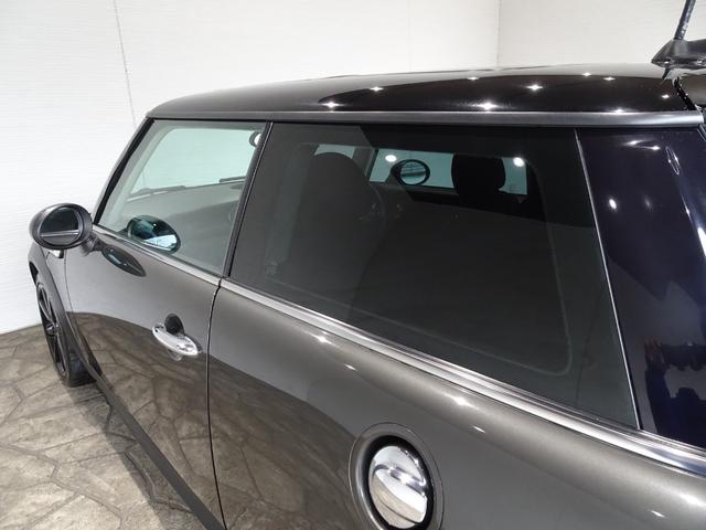 クーパーS 禁煙車/記録簿/サンルーフ/オリジナルブラックホイール/ナビTV/Bluetooth/スモークテール/HID/ETC/プッシュスタート/スペアキー/パドルシフト/オートエアコン/FOG/電動格納ミラー(62枚目)