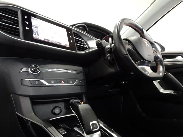 ＳＷ　テックパックエディション　禁煙車／記録簿／ハーフレザー／ガラスルーフ／ナビ地デジ／ＡｐｐｌｅＣａｒＰｌａｙ／Ｂｌｕｅｔｏｏｔｈ／バックカメラ／ＬＥＤ／ＥＴＣ／スマートキー／スペアキー／クルコン／パドルシフト／パークアシスト／(19枚目)