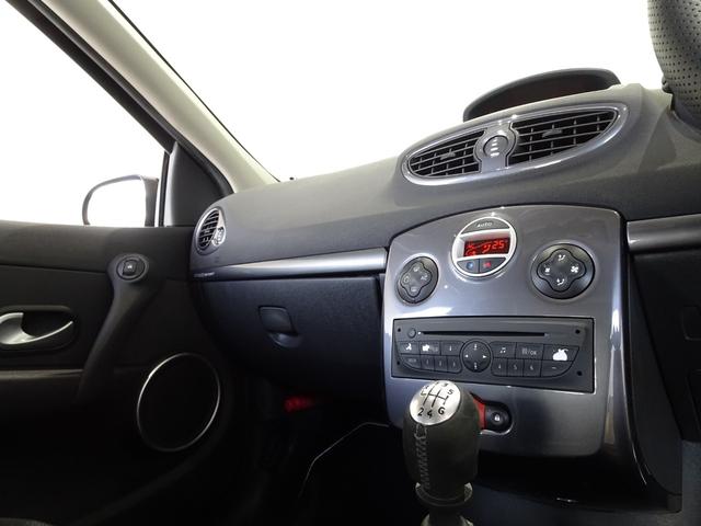 ルーテシア ルノースポール　禁煙車／記録簿／ワンオーナー／６ＭＴ／オリジナルブラックホイール／新品ナビＴＶ／ＥＴＣ／キーレス／スペアキー／クルーズコントロール／オートライト／オートエアコン／フォグランプ／（20枚目）