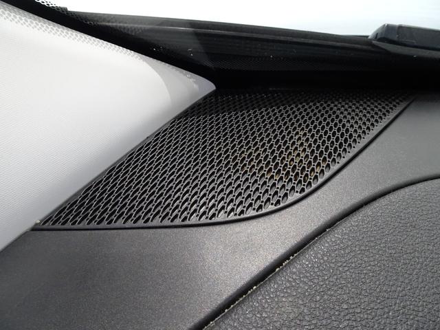 ジープ・レネゲード リミテッド　禁煙車／記録簿／本革／新品ナビＴＶ／Ｂｌｕｅｔｏｏｔｈ／Ｂカメラ／ＨＩＤ／スマートキー／スペアキー／クルコン／シート＆ステアリングヒーター／オートライト／ルーフレール／レーンセンス／ＦＯＧ／１７ＡＷ／（46枚目）