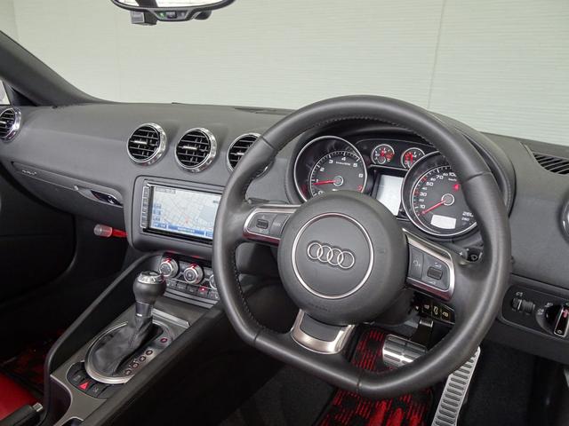 ＴＴロードスター ２．０ＴＦＳＩクワトロ　禁煙車／記録簿／本革／オリジナルブラックホイール／ナビ地デジ／Ｂｌｕｅｔｏｏｔｈ／ドラレコ／ＨＩＤ／ＥＴＣ／キーレス／スペアキー／シートヒーター／パドルシフト／パワーシート／オートライト／電動オープン（26枚目）