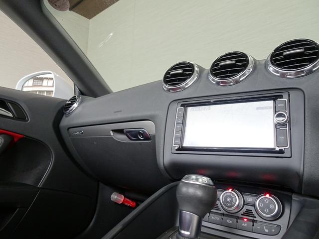 ＴＴロードスター ２．０ＴＦＳＩクワトロ　禁煙車／記録簿／本革／オリジナルブラックホイール／ナビ地デジ／Ｂｌｕｅｔｏｏｔｈ／ドラレコ／ＨＩＤ／ＥＴＣ／キーレス／スペアキー／シートヒーター／パドルシフト／パワーシート／オートライト／電動オープン（27枚目）