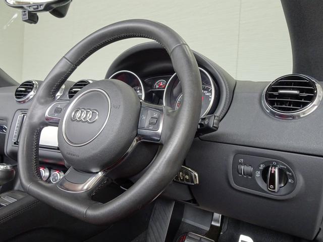 ＴＴロードスター ２．０ＴＦＳＩクワトロ　禁煙車／記録簿／本革／オリジナルブラックホイール／ナビ地デジ／Ｂｌｕｅｔｏｏｔｈ／ドラレコ／ＨＩＤ／ＥＴＣ／キーレス／スペアキー／シートヒーター／パドルシフト／パワーシート／オートライト／電動オープン（28枚目）