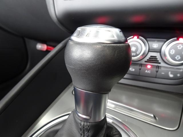 ＴＴロードスター ２．０ＴＦＳＩクワトロ　禁煙車／記録簿／本革／オリジナルブラックホイール／ナビ地デジ／Ｂｌｕｅｔｏｏｔｈ／ドラレコ／ＨＩＤ／ＥＴＣ／キーレス／スペアキー／シートヒーター／パドルシフト／パワーシート／オートライト／電動オープン（39枚目）
