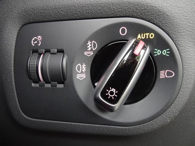 ＴＴロードスター ２．０ＴＦＳＩクワトロ　禁煙車／記録簿／本革／オリジナルブラックホイール／ナビ地デジ／Ｂｌｕｅｔｏｏｔｈ／ドラレコ／ＨＩＤ／ＥＴＣ／キーレス／スペアキー／シートヒーター／パドルシフト／パワーシート／オートライト／電動オープン（46枚目）