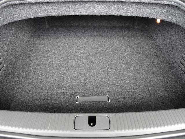 ＴＴロードスター ２．０ＴＦＳＩクワトロ　禁煙車／記録簿／本革／オリジナルブラックホイール／ナビ地デジ／Ｂｌｕｅｔｏｏｔｈ／ドラレコ／ＨＩＤ／ＥＴＣ／キーレス／スペアキー／シートヒーター／パドルシフト／パワーシート／オートライト／電動オープン（56枚目）