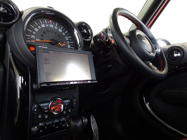 ＭＩＮＩ ジョンクーパーワークス　クロスオーバー　禁煙車／記録簿／本革／ＢＢＳ１９インチアルミ／ナビＴＶ／Ｂｌｕｅｔｏｏｔｈ／ＨＩＤ／ＥＴＣ／プッシュスタート／スペアキー／シートヒーター／パドルシフト／ＳＰＯＲＴモード／ブーストメーター／ルーフレール（18枚目）