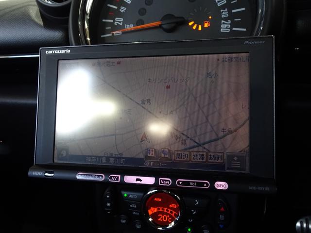 ＭＩＮＩ ジョンクーパーワークス　クロスオーバー　禁煙車／記録簿／本革／ＢＢＳ１９インチアルミ／ナビＴＶ／Ｂｌｕｅｔｏｏｔｈ／ＨＩＤ／ＥＴＣ／プッシュスタート／スペアキー／シートヒーター／パドルシフト／ＳＰＯＲＴモード／ブーストメーター／ルーフレール（30枚目）