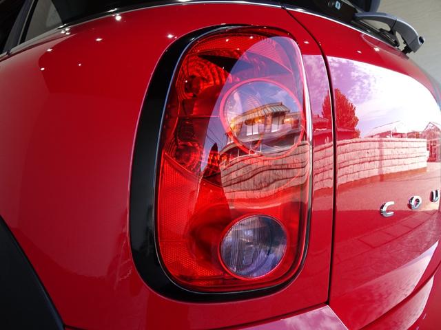 ＭＩＮＩ ジョンクーパーワークス　クロスオーバー　禁煙車／記録簿／本革／ＢＢＳ１９インチアルミ／ナビＴＶ／Ｂｌｕｅｔｏｏｔｈ／ＨＩＤ／ＥＴＣ／プッシュスタート／スペアキー／シートヒーター／パドルシフト／ＳＰＯＲＴモード／ブーストメーター／ルーフレール（54枚目）