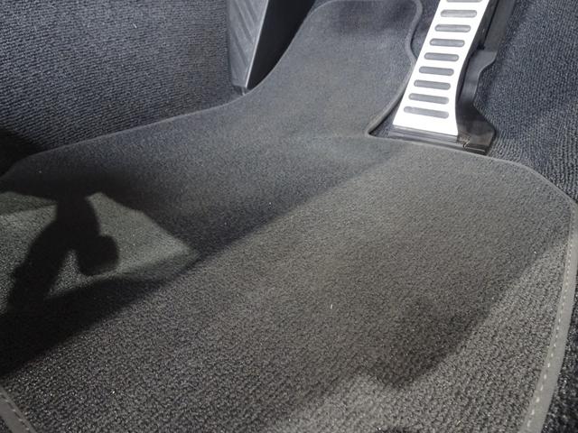 TTクーペ 2.0TFSI クワトロ 禁煙車/記録簿/オリジナルブラックホイール/ナビ地デジ/Bluetooth/HID/ETC/キーレス/スペアキー/パドルシフト/オートライト/オートエアコン/パワーシート/ウィンカーミラー/FOG/(43枚目)