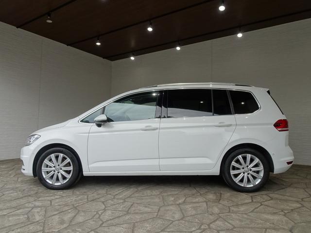 ゴルフトゥーラン TDI ハイライン 7人乗り/禁煙車/記録簿/ナビ地デジ/CarPlay/Bluetooth/Bカメラ/LED/ETC/スマートキー/スペアキー/ACC/シートヒーター/パドルシフト/パワーゲート/プリクラッシュブレーキ(9枚目)