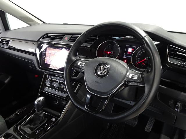 ゴルフトゥーラン TDI ハイライン 7人乗り/禁煙車/記録簿/ナビ地デジ/CarPlay/Bluetooth/Bカメラ/LED/ETC/スマートキー/スペアキー/ACC/シートヒーター/パドルシフト/パワーゲート/プリクラッシュブレーキ(19枚目)