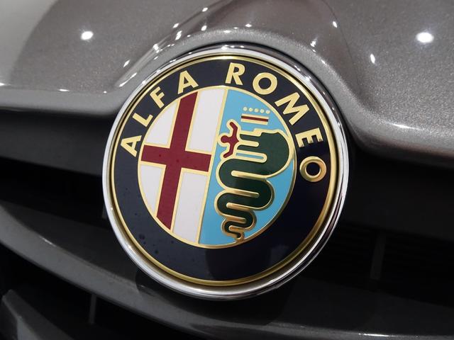 ALFA ROMEO GIULIETTA QUADRIFOGLIO VERDE
