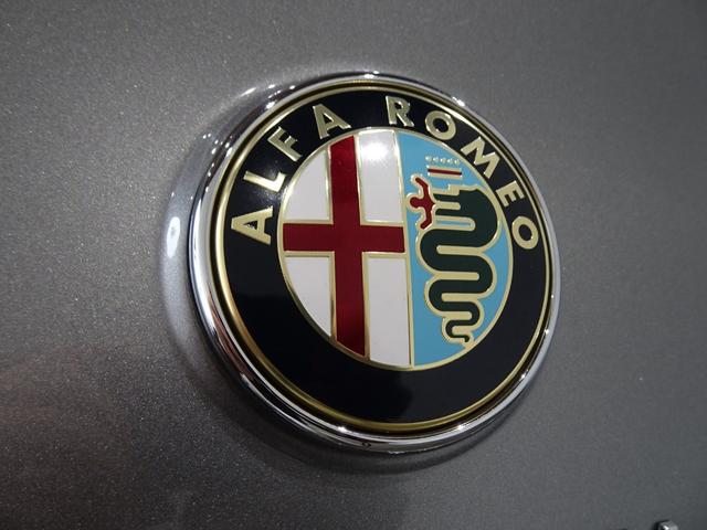 ALFA ROMEO GIULIETTA QUADRIFOGLIO VERDE