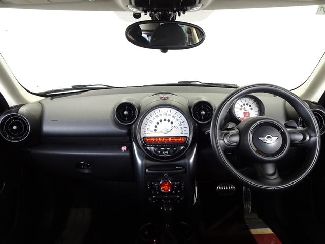 ＭＩＮＩ クーパーＳ　ペースマン　オール４　禁煙車／記録簿／新品ナビＴＶ／Ｂｌｕｅｔｏｏｔｈ／ＨＩＤ／ＥＴＣ／プッシュスタート／スペアキー／パドルシフト／オートライト／オートエアコン／電格ミラー／フォグランプ／１７インチアルミ／（3枚目）