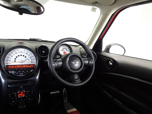 ＭＩＮＩ クーパーＳ　ペースマン　オール４　禁煙車／記録簿／新品ナビＴＶ／Ｂｌｕｅｔｏｏｔｈ／ＨＩＤ／ＥＴＣ／プッシュスタート／スペアキー／パドルシフト／オートライト／オートエアコン／電格ミラー／フォグランプ／１７インチアルミ／（15枚目）