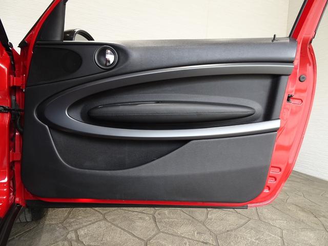 ＭＩＮＩ クーパーＳ　ペースマン　オール４　禁煙車／記録簿／新品ナビＴＶ／Ｂｌｕｅｔｏｏｔｈ／ＨＩＤ／ＥＴＣ／プッシュスタート／スペアキー／パドルシフト／オートライト／オートエアコン／電格ミラー／フォグランプ／１７インチアルミ／（43枚目）