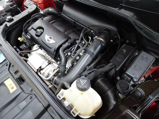 ＭＩＮＩ クーパーＳ　ペースマン　オール４　禁煙車／記録簿／新品ナビＴＶ／Ｂｌｕｅｔｏｏｔｈ／ＨＩＤ／ＥＴＣ／プッシュスタート／スペアキー／パドルシフト／オートライト／オートエアコン／電格ミラー／フォグランプ／１７インチアルミ／（72枚目）