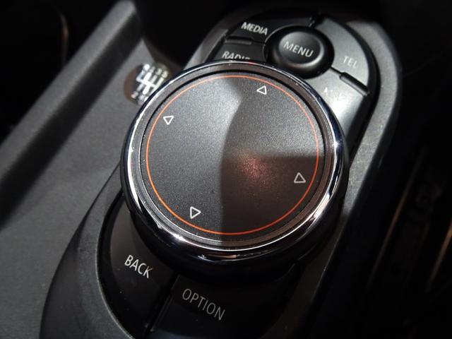 ＭＩＮＩ クーパーＳ　６ＭＴ／禁煙車／記録簿／ＨＤＤナビ／Ｂｌｕｅｔｏｏｔｈ／ＬＥＤ／ＥＴＣ／プッシュスタート／スペアキー／クルーズコントロール／オートライト／アイドリングストップ／ブラックルーフ＆ミラー／ＦＯＧ／１６ＡＷ（34枚目）