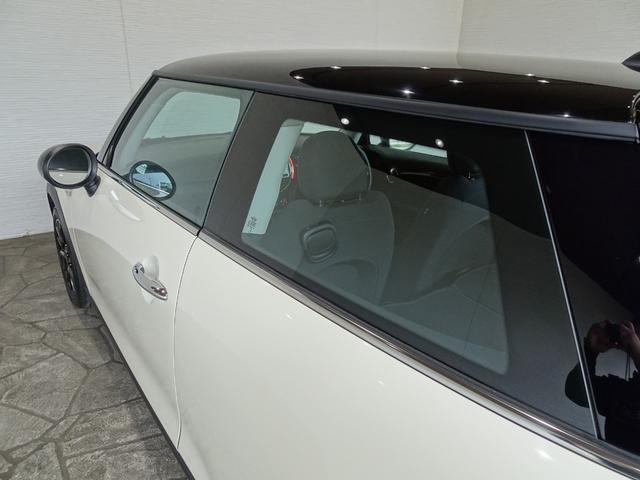 ＭＩＮＩ クーパーＳ　６ＭＴ／禁煙車／記録簿／ＨＤＤナビ／Ｂｌｕｅｔｏｏｔｈ／ＬＥＤ／ＥＴＣ／プッシュスタート／スペアキー／クルーズコントロール／オートライト／アイドリングストップ／ブラックルーフ＆ミラー／ＦＯＧ／１６ＡＷ（58枚目）