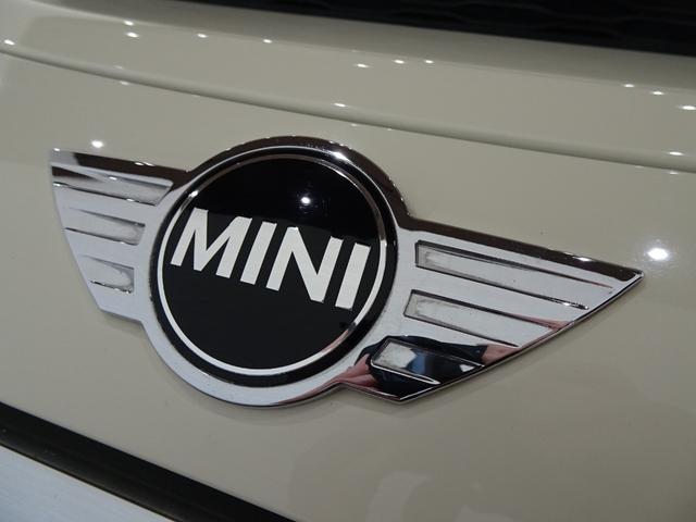 ＭＩＮＩ クーパーＳ　６ＭＴ／禁煙車／記録簿／ＨＤＤナビ／Ｂｌｕｅｔｏｏｔｈ／ＬＥＤ／ＥＴＣ／プッシュスタート／スペアキー／クルーズコントロール／オートライト／アイドリングストップ／ブラックルーフ＆ミラー／ＦＯＧ／１６ＡＷ（68枚目）