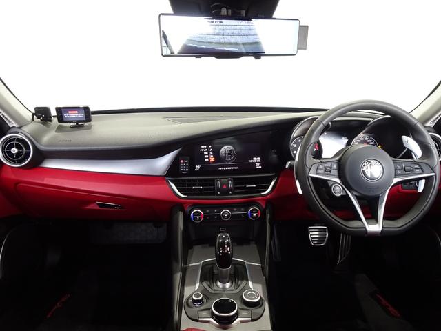 ジュリア ヴェローチェ 禁煙車/記録簿/ワンオーナー/本革/OZ18AW/CarPlay/harman・kardon/バックカメラ/ドラレコ/HID/ETC/スマートキー/スペアキー/ACC/シートヒーター/パドルシフト/(3枚目)