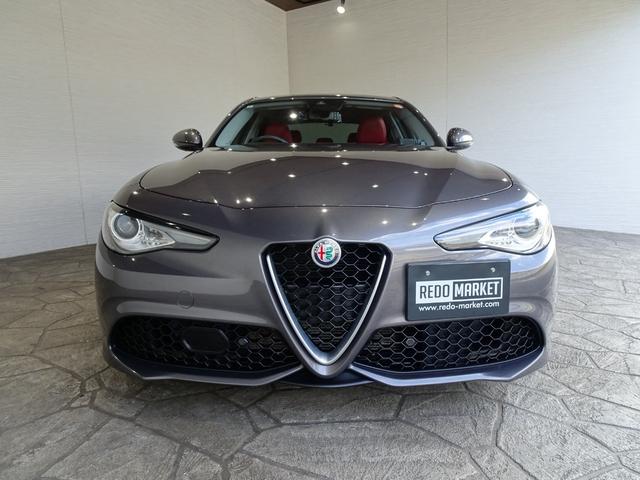 ジュリア ヴェローチェ 禁煙車/記録簿/ワンオーナー/本革/OZ18AW/CarPlay/harman・kardon/バックカメラ/ドラレコ/HID/ETC/スマートキー/スペアキー/ACC/シートヒーター/パドルシフト/(7枚目)