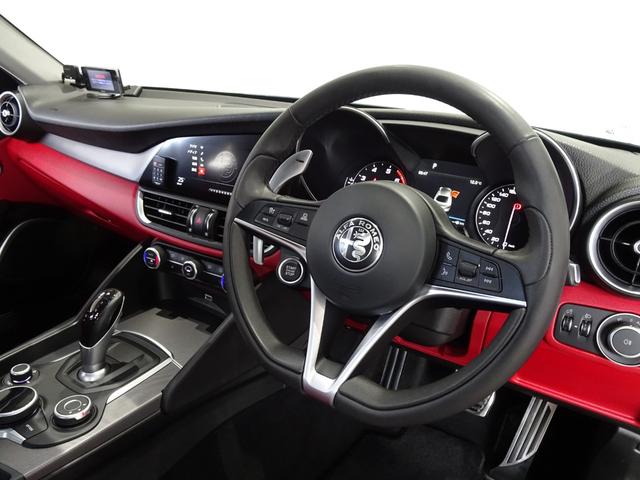 ジュリア ヴェローチェ 禁煙車/記録簿/ワンオーナー/本革/OZ18AW/CarPlay/harman・kardon/バックカメラ/ドラレコ/HID/ETC/スマートキー/スペアキー/ACC/シートヒーター/パドルシフト/(19枚目)