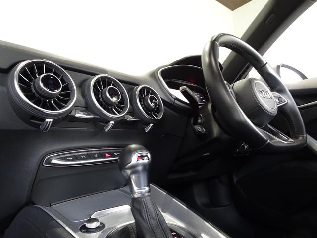 TTクーペ 2.0TFSI クワトロ 禁煙車/記録簿/本革/オリジナルブラックホイール/ナビ地デジ/Bluetooth/バックカメラ/バーチャルコックピット/LED/ETC/スマートキー/スペアキー/クルコン/シートヒーター/パドルシフト(18枚目)