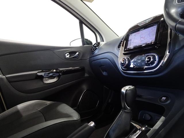 キャプチャー インテンス レザー 禁煙車/記録簿/本革/ナビ地デジ/Bluetooth/Bカメラ/ETC/プッシュスタート/スペアキー/クルコン/シートヒーター/オートライト/アイドリングストップ/ブラックルーフ&ドアミラー/17AW(33枚目)