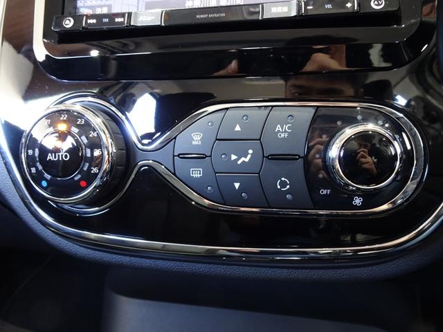 キャプチャー インテンス レザー 禁煙車/記録簿/本革/ナビ地デジ/Bluetooth/Bカメラ/ETC/プッシュスタート/スペアキー/クルコン/シートヒーター/オートライト/アイドリングストップ/ブラックルーフ&ドアミラー/17AW(35枚目)