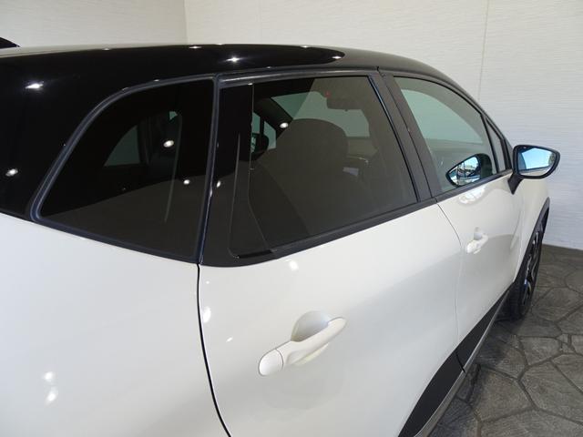 キャプチャー インテンス レザー 禁煙車/記録簿/本革/ナビ地デジ/Bluetooth/Bカメラ/ETC/プッシュスタート/スペアキー/クルコン/シートヒーター/オートライト/アイドリングストップ/ブラックルーフ&ドアミラー/17AW(61枚目)