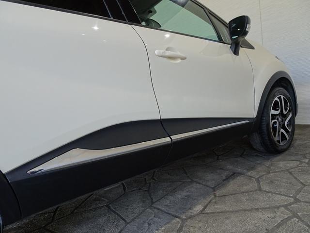 キャプチャー インテンス レザー 禁煙車/記録簿/本革/ナビ地デジ/Bluetooth/Bカメラ/ETC/プッシュスタート/スペアキー/クルコン/シートヒーター/オートライト/アイドリングストップ/ブラックルーフ&ドアミラー/17AW(63枚目)