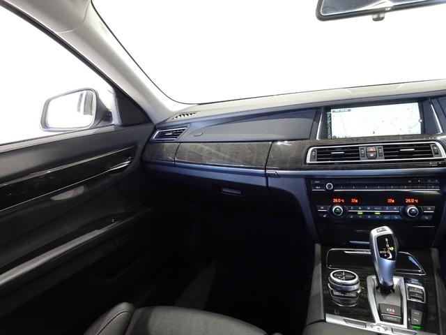 当社では入庫後に点検、走行テスト、コンピューター診断、カーディテイリング後に展示しております。