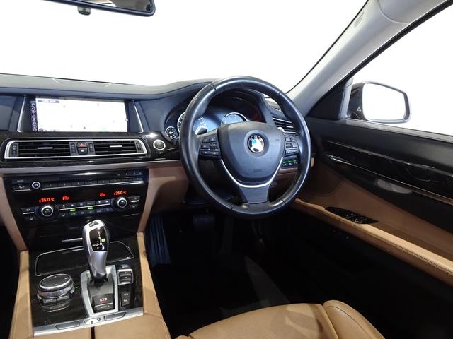 当社では入庫後に点検、走行テスト、コンピューター診断、カーディテイリング後に展示しております。