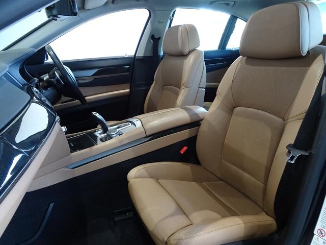 当店は仕入に拘っております！お車の買取店を自社経営しておりますのでユーザー様から直接仕入れる事によってオークションでの仕入れとは違ったリーズナブルなプライスとハイクオリティーを実現しております！