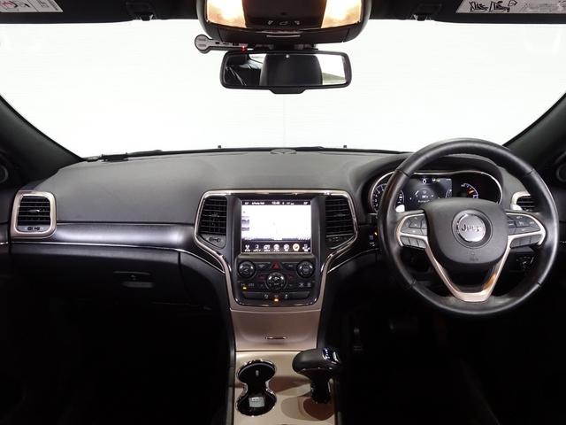 ジープ・グランドチェロキー リミテッド　禁煙車／記録簿／本革／ナビ地デジ／Ｂｌｕｅｔｏｏｔｈ／Ｆ＆Ｓ＆Ｂカメラ／ドラレコ／ＨＩＤ／ＥＴＣ／スマートキー／クルコン／ヒートヒーター＆クーラー／パドルシフト／パワーゲート／サイドステップ／１８ＡＷ（3枚目）