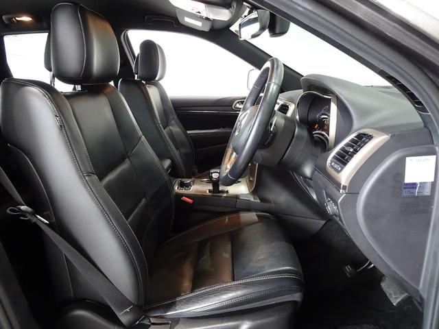 ジープ・グランドチェロキー リミテッド　禁煙車／記録簿／本革／ナビ地デジ／Ｂｌｕｅｔｏｏｔｈ／Ｆ＆Ｓ＆Ｂカメラ／ドラレコ／ＨＩＤ／ＥＴＣ／スマートキー／クルコン／ヒートヒーター＆クーラー／パドルシフト／パワーゲート／サイドステップ／１８ＡＷ（25枚目）