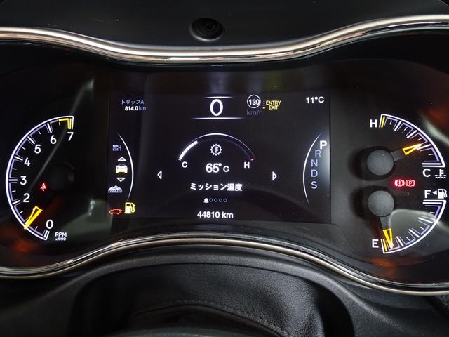 ジープ・グランドチェロキー リミテッド　禁煙車／記録簿／本革／ナビ地デジ／Ｂｌｕｅｔｏｏｔｈ／Ｆ＆Ｓ＆Ｂカメラ／ドラレコ／ＨＩＤ／ＥＴＣ／スマートキー／クルコン／ヒートヒーター＆クーラー／パドルシフト／パワーゲート／サイドステップ／１８ＡＷ（35枚目）