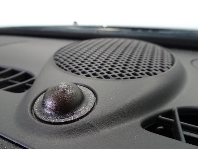 ジープ・グランドチェロキー リミテッド　禁煙車／記録簿／本革／ナビ地デジ／Ｂｌｕｅｔｏｏｔｈ／Ｆ＆Ｓ＆Ｂカメラ／ドラレコ／ＨＩＤ／ＥＴＣ／スマートキー／クルコン／ヒートヒーター＆クーラー／パドルシフト／パワーゲート／サイドステップ／１８ＡＷ（40枚目）